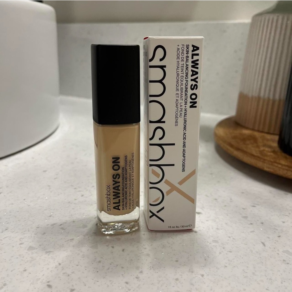 Smashbox Foundation